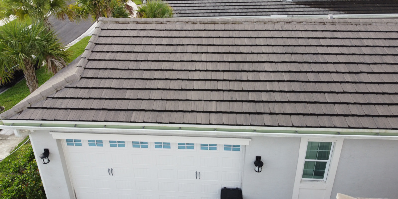 Gutter Cleaning in West Palm Beach, Florida