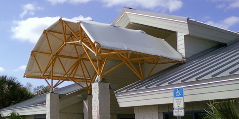 Commercial Roof Cleaning in Lake Worth Beach, Florida
