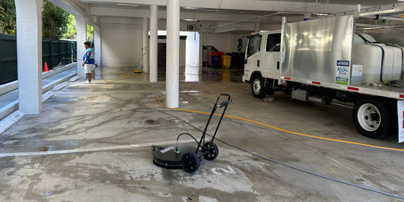 Parking Lot Cleaning in West Palm Beach, Florida