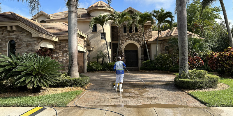Exterior House Washing in West Palm Beach, Florida