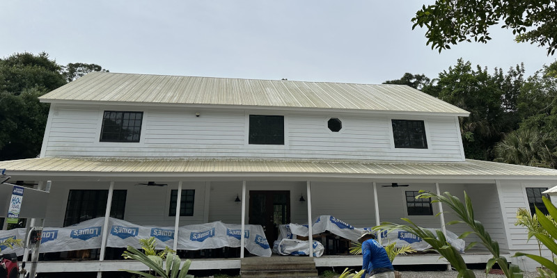 3 Benefits of Our Siding Cleaning Services